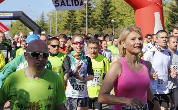 Varios corredores durante un prueba en la capital salmantina. 