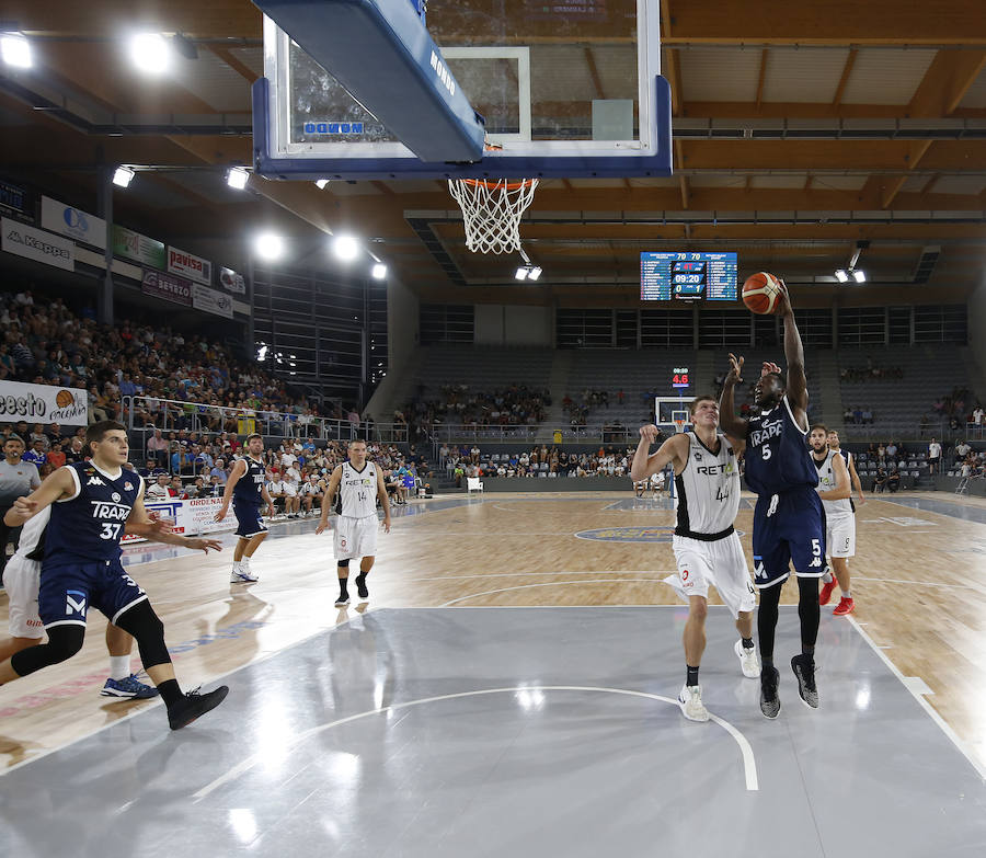 Fotos: Chocolates Trapa Palencia 90 - 82 Bilbao Basket