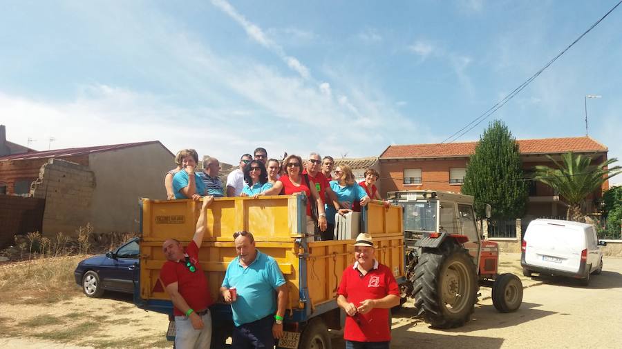 Fotos: Tordehumos despide sus fiestas con una paella popular