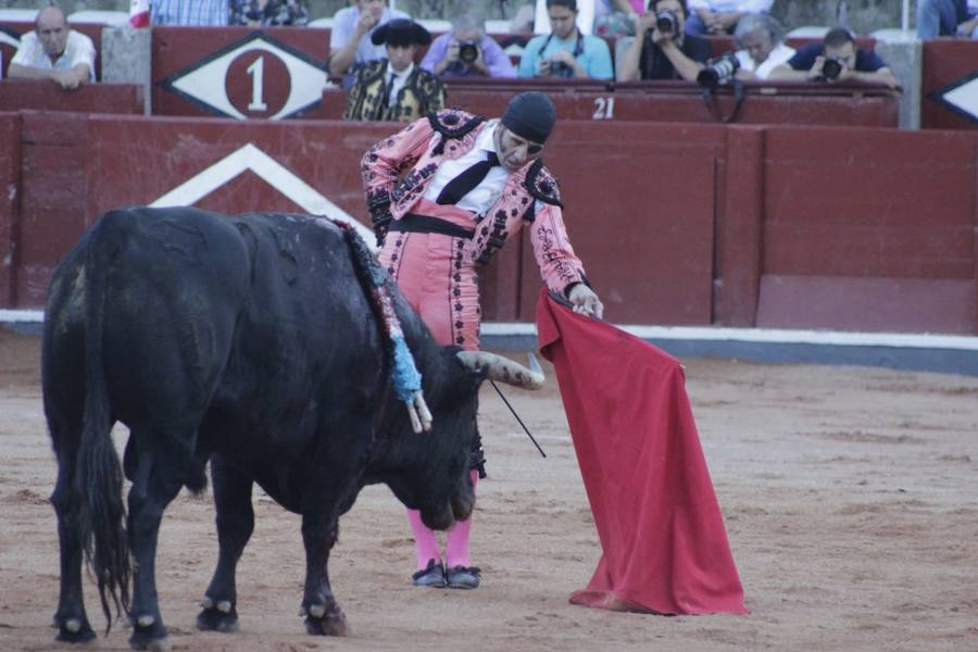 Fotos: López Chaves triunfa en La Glorieta ante Padilla y Joselito Adame