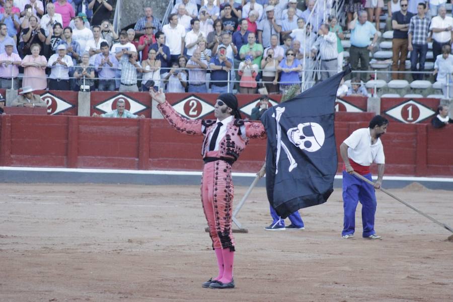 Fotos: López Chaves triunfa en La Glorieta ante Padilla y Joselito Adame