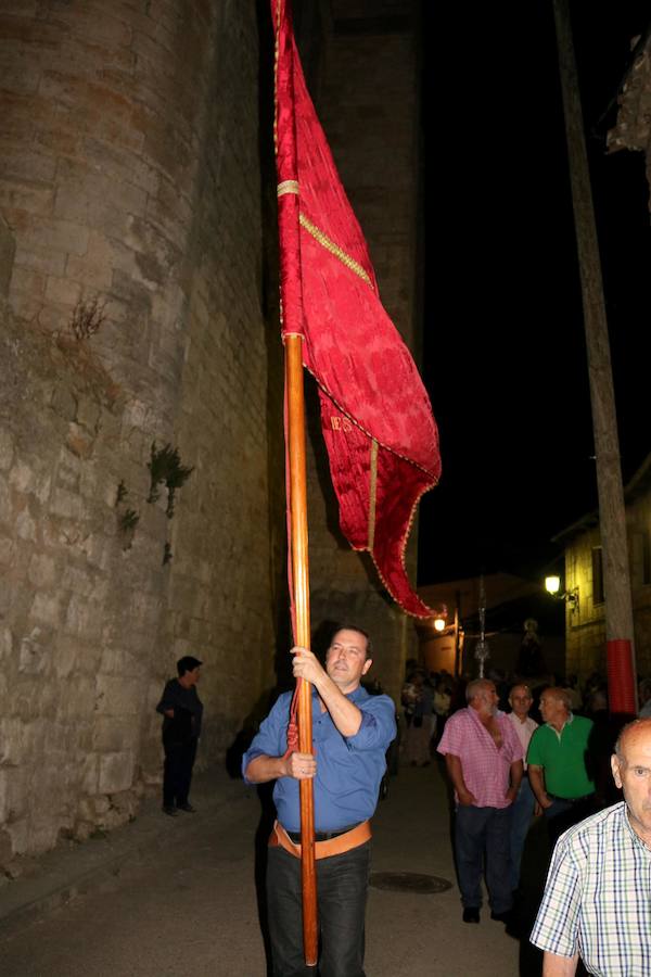 Fotos: Procesión de las hogueras en Palenzuela