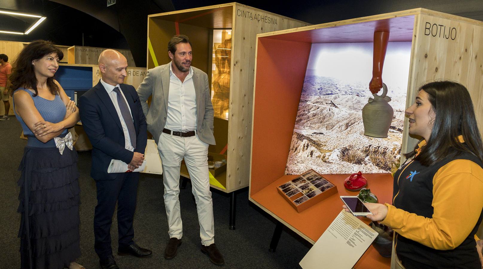 La muestra, que pretende divulgar el diseño de aquellos elementos que componen la rutina y las costumbres del día a día, se puede visitar hasta el 7 de noviembre, en una carpa instalada en la plaza de San Pablo de Valladolid