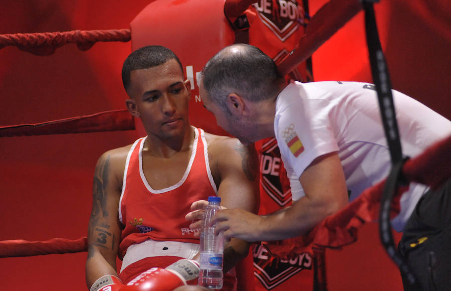 Fotos: Velada de boxeo en la Cúpula del Milenio: Adrián Tian vs Salvador Jiménez