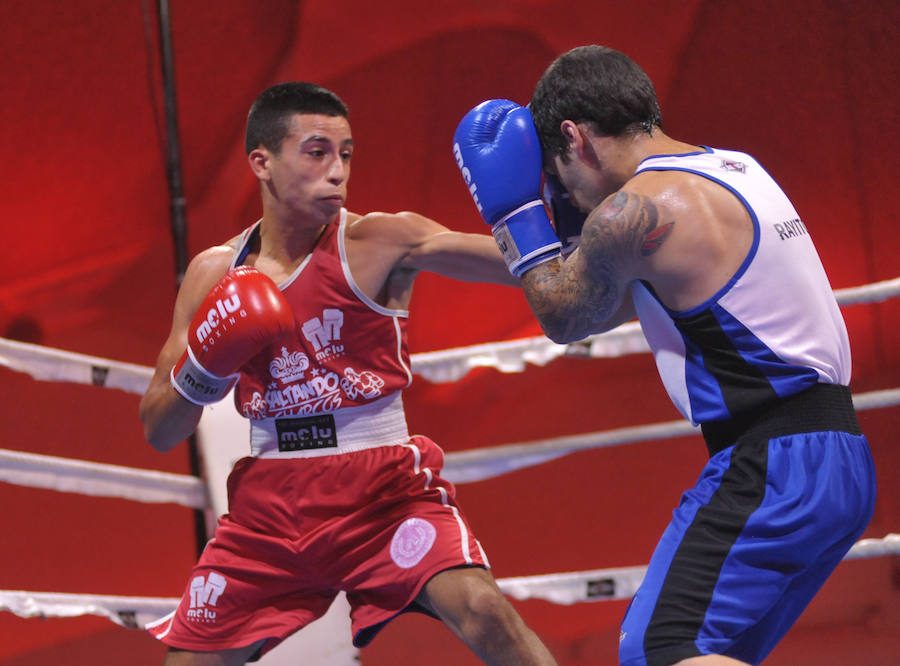 Fotos: Velada de boxeo en la Cúpula del Milenio: Adrián Tian vs Salvador Jiménez