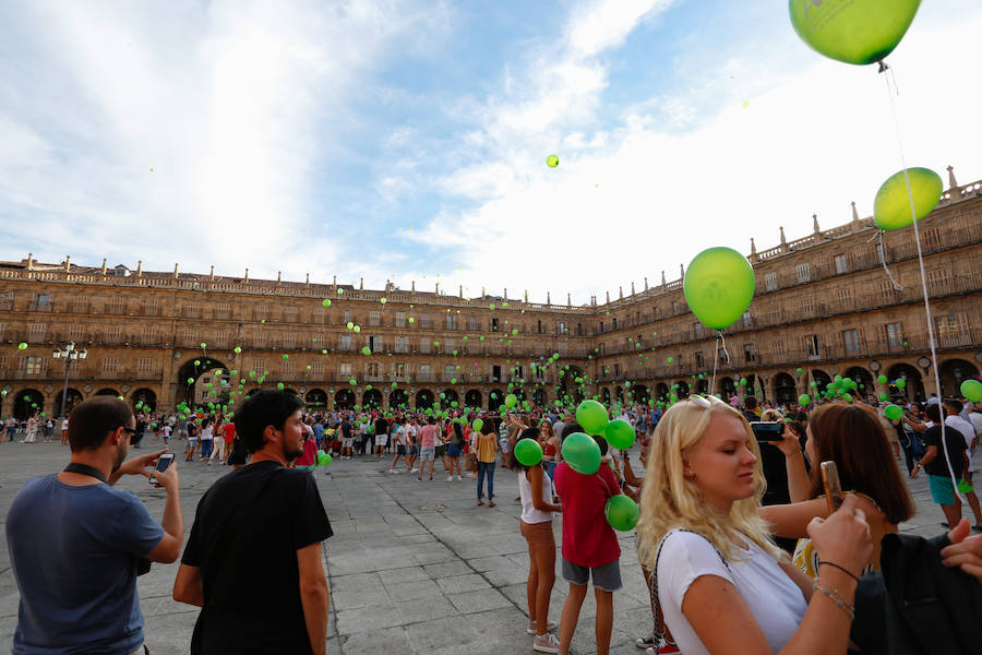 Fotos: Suelta de globos de AFA Salamanca por el Día Mundial del Alzheimer