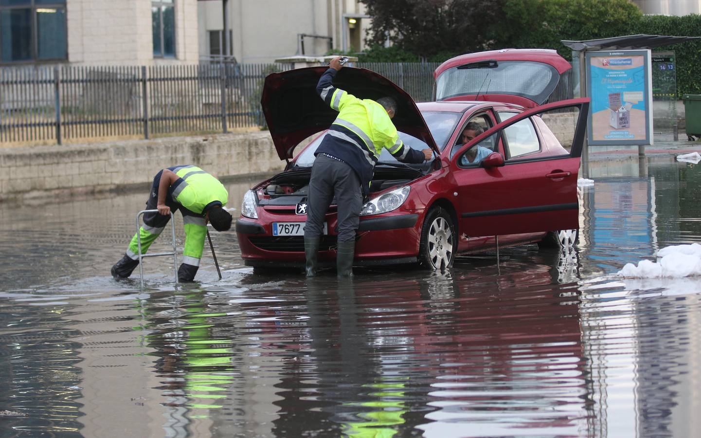 Fotos: La tormenta provoca inundaciones en el polígono de San Cristóbal de Valladolid