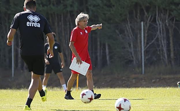 Roberto Aguirre, en un entrenamiento.