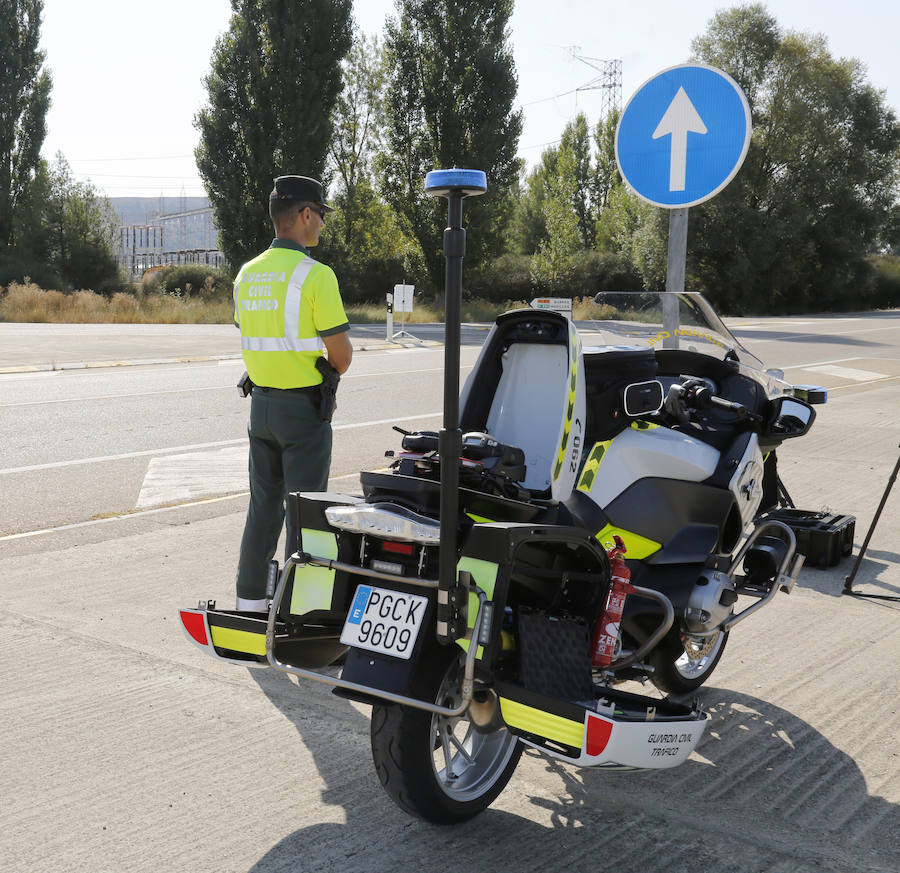 Fotos: Velolaser nuevo Radar para las carreteras Palentinas