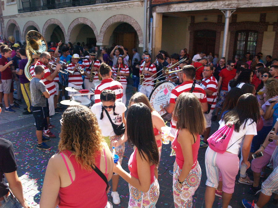 Fotos: Olmedo inicia sus fiestas con un multitudinario chupinazo