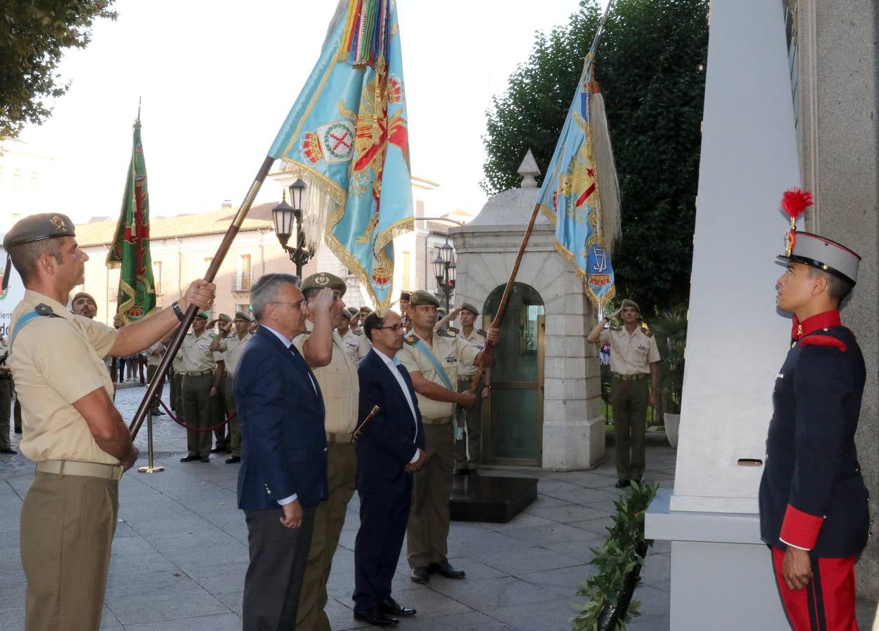 El acto estuvo presidido por el General Jefe de la Cuarta Subinspección del Ejército, José Rivas, y acudieron representantes de Protección Civil