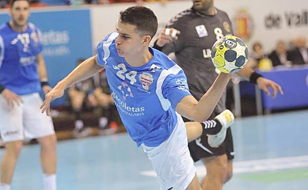 Serrano, durante un partido con el Recoletas. 