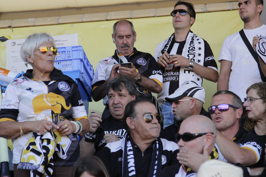 Fotos: Unionistas cae por la mínima ante la Cultural Leonesa (0-1)