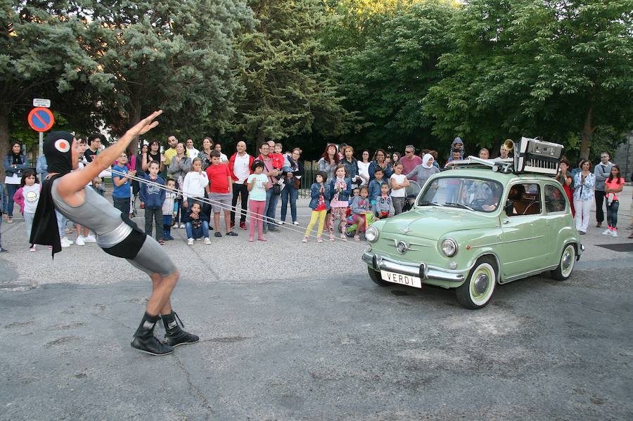 Uno de los juegos malabares de los colectivos implicados en la reforma.