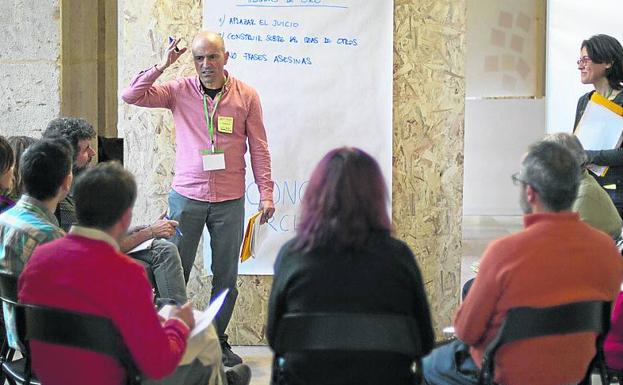 Grupo de trabajo de la 'jugoteca', en La Ciudad Imaginada.