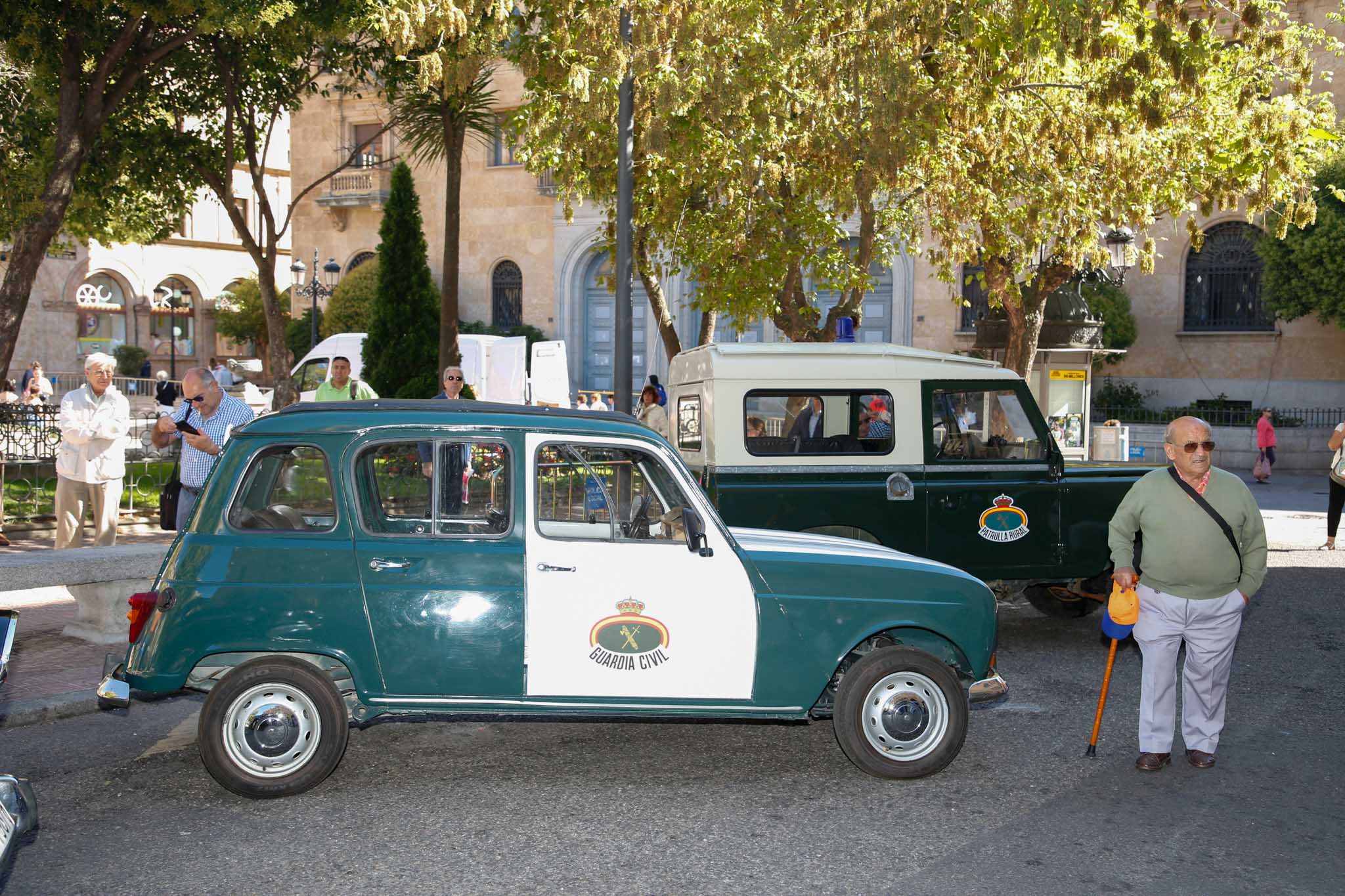 Fotos: Exposición sobre la historia de la Guardia Civil en Salamanca
