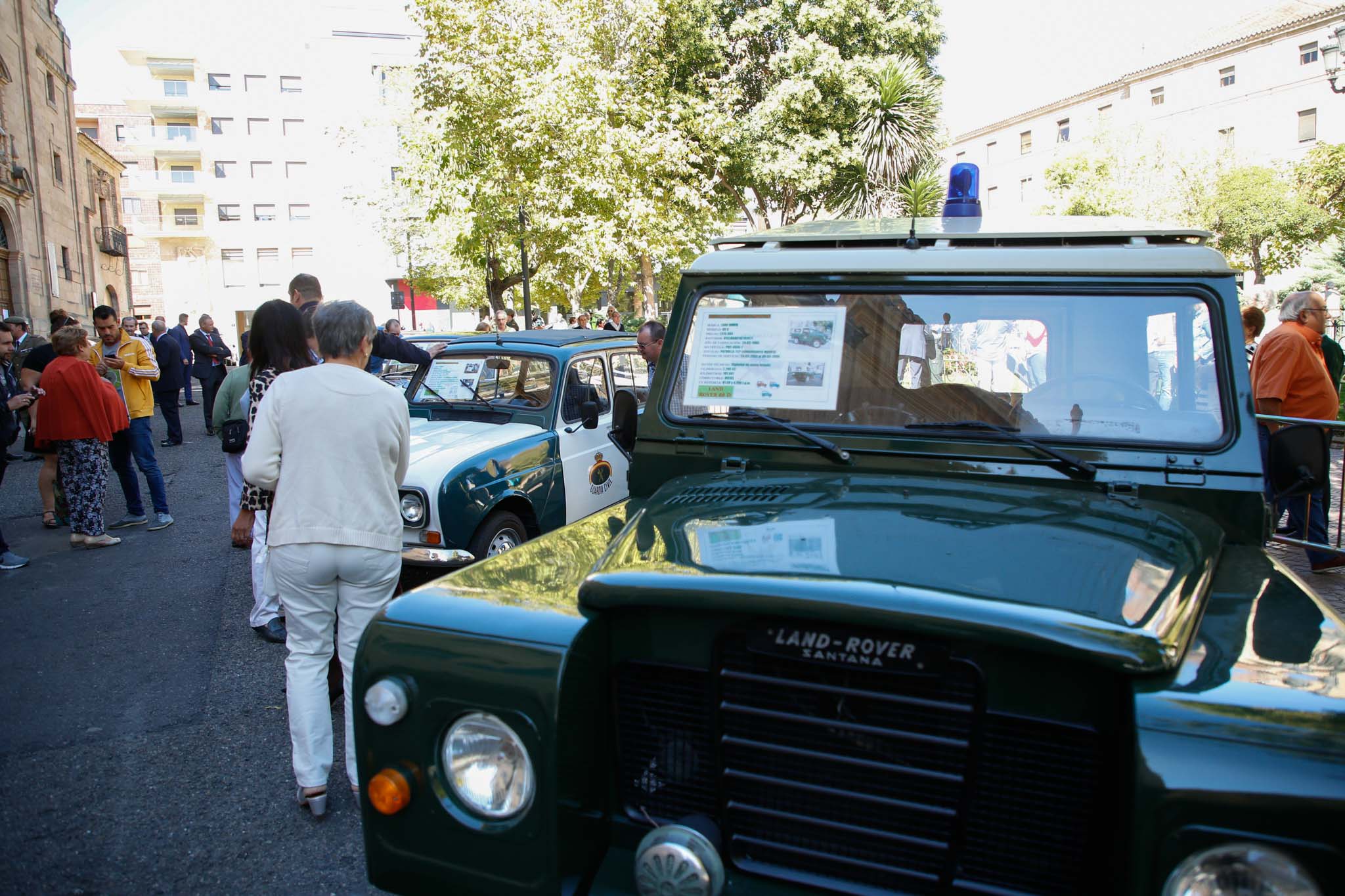 Fotos: Exposición sobre la historia de la Guardia Civil en Salamanca