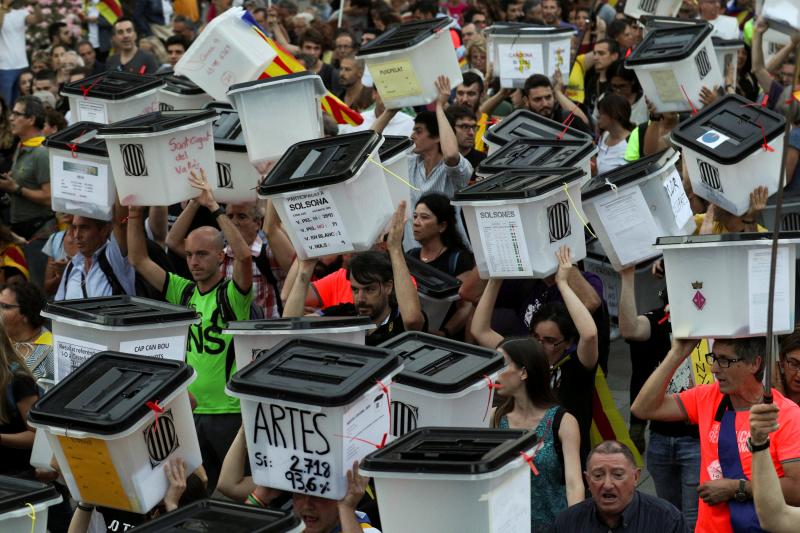 180.000 personas han acudido a la manifestación de Barcelona para conmemorar el primer aniversario del 1-O, según la Guardia Urbana