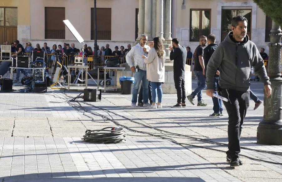 Fotos: Expectación en Palencia ante las cocinas de MasterChef Junior
