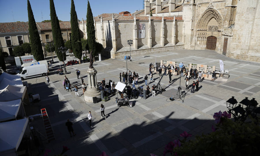 Fotos: Expectación en Palencia ante las cocinas de MasterChef Junior