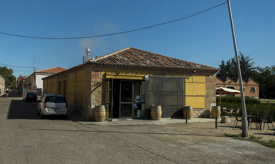 Fotos: Apertura de un nuevo restaurante en la dársena del Canal de Castilla