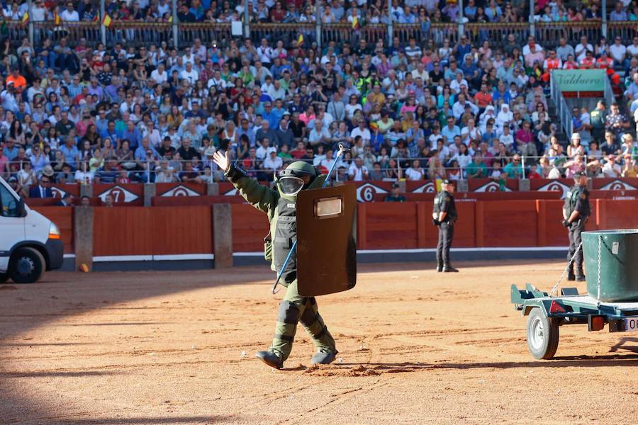 Exhibición de la Guardia Civil en la Plaza de Toros de La Glorieta de Salamanca