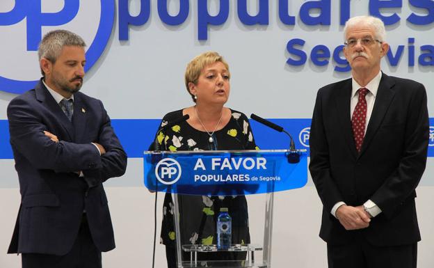 Los senadores del PP Juan Carlos Álvarez, Paloma Sanz y Juan Ramón Represa.