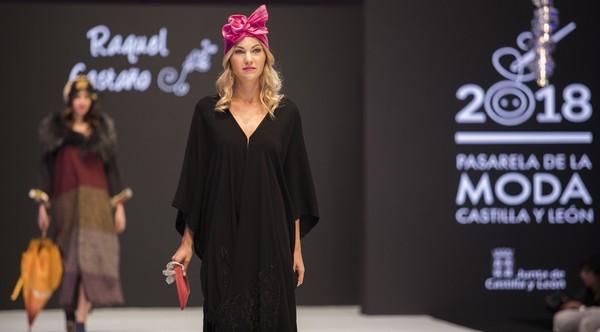 Desfile de Raquel Castaño en la Pasarela de la Moda de Castilla y León 2018. 