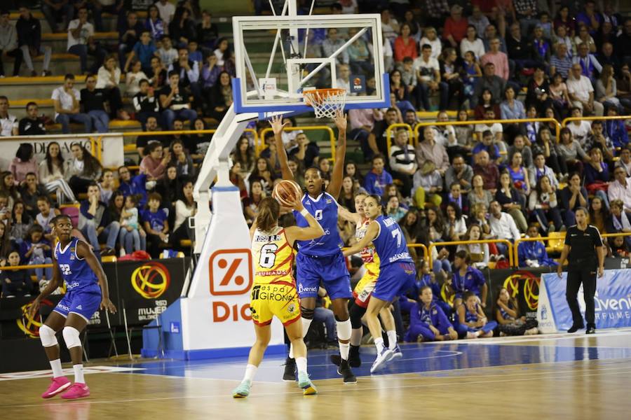 Fotos: Final de la Supercopa de España de baloncesto femenino entre Perfumerías Avenida y Girona en Salamanca