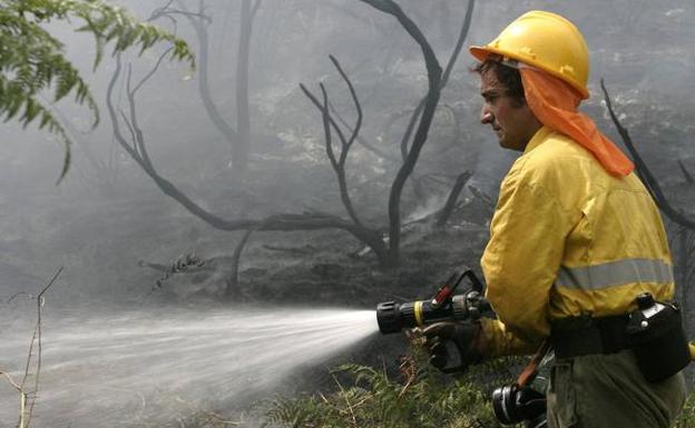 Extinción de un incendio en Ávila. 