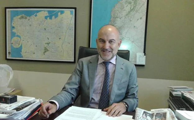 El vallisoletano Manuel Durán Giménez-Rico posa para una foto de El Norte de Castilla en 2014, cuando era ministro consejero de la Embajada de España en el Líbano.