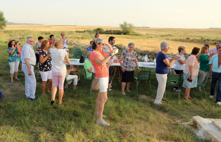 Fotos: Fuentes de Valdepero rehabilita con acierto los pilones