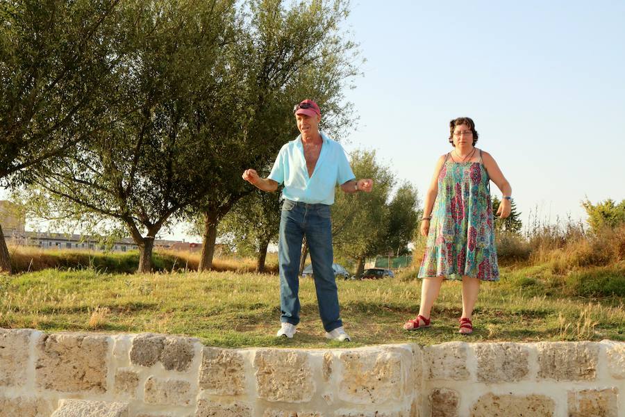 Fotos: Fuentes de Valdepero rehabilita con acierto los pilones