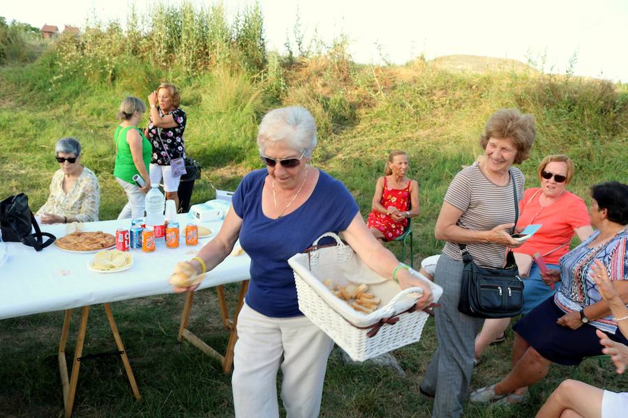 Fotos: Fuentes de Valdepero rehabilita con acierto los pilones