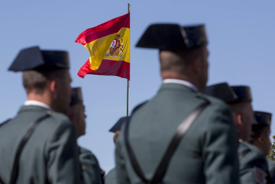 Fotos: La Guardia Civil celebra la Virgen del Pilar en Valladolid