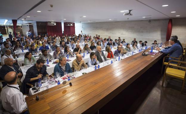 Entre 130 y 140 sumilleres españoles se darán cita el próximo lunes en el castillo de Peñafiel