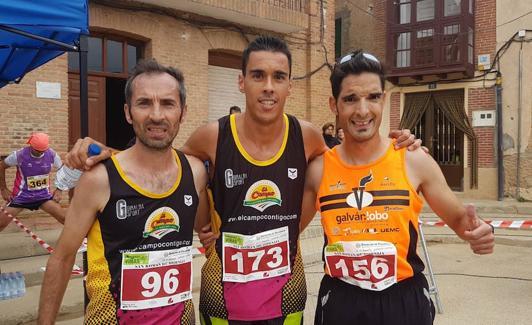 El trío de ganadores masculinos