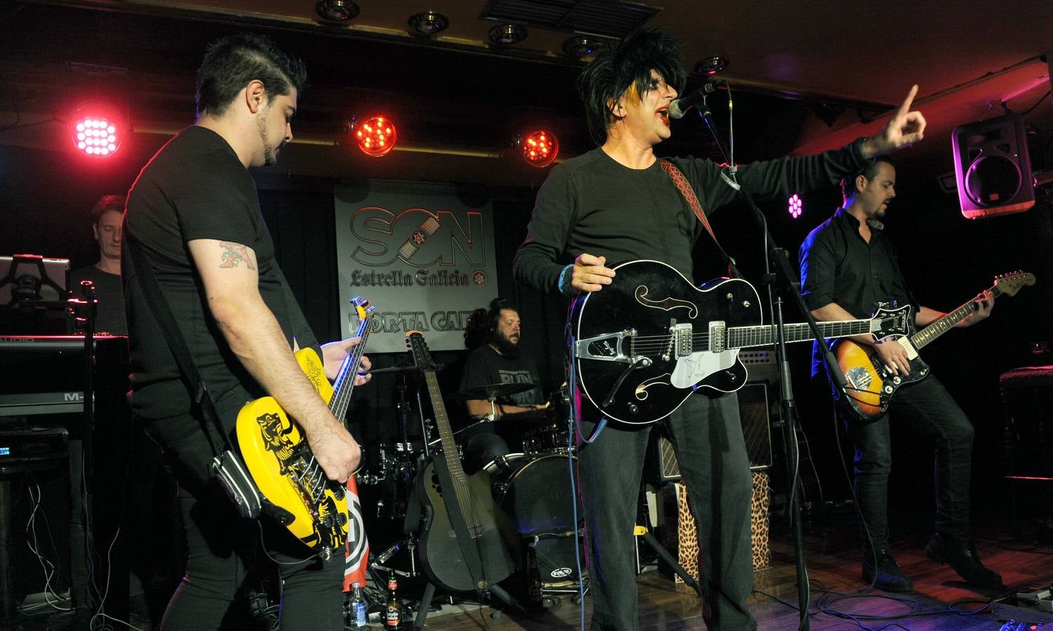 Fotos: The Exploding Boys en la sala Porta Caeli de Valladolid