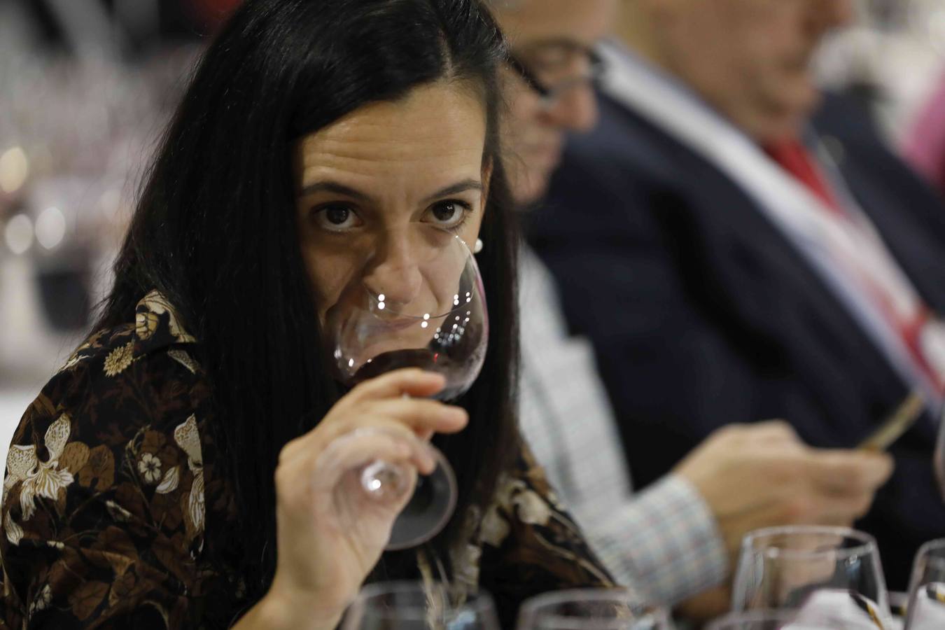 Profesionales de la sumillería de la región se concentran en torno a un programa de diferentes catas de vinos