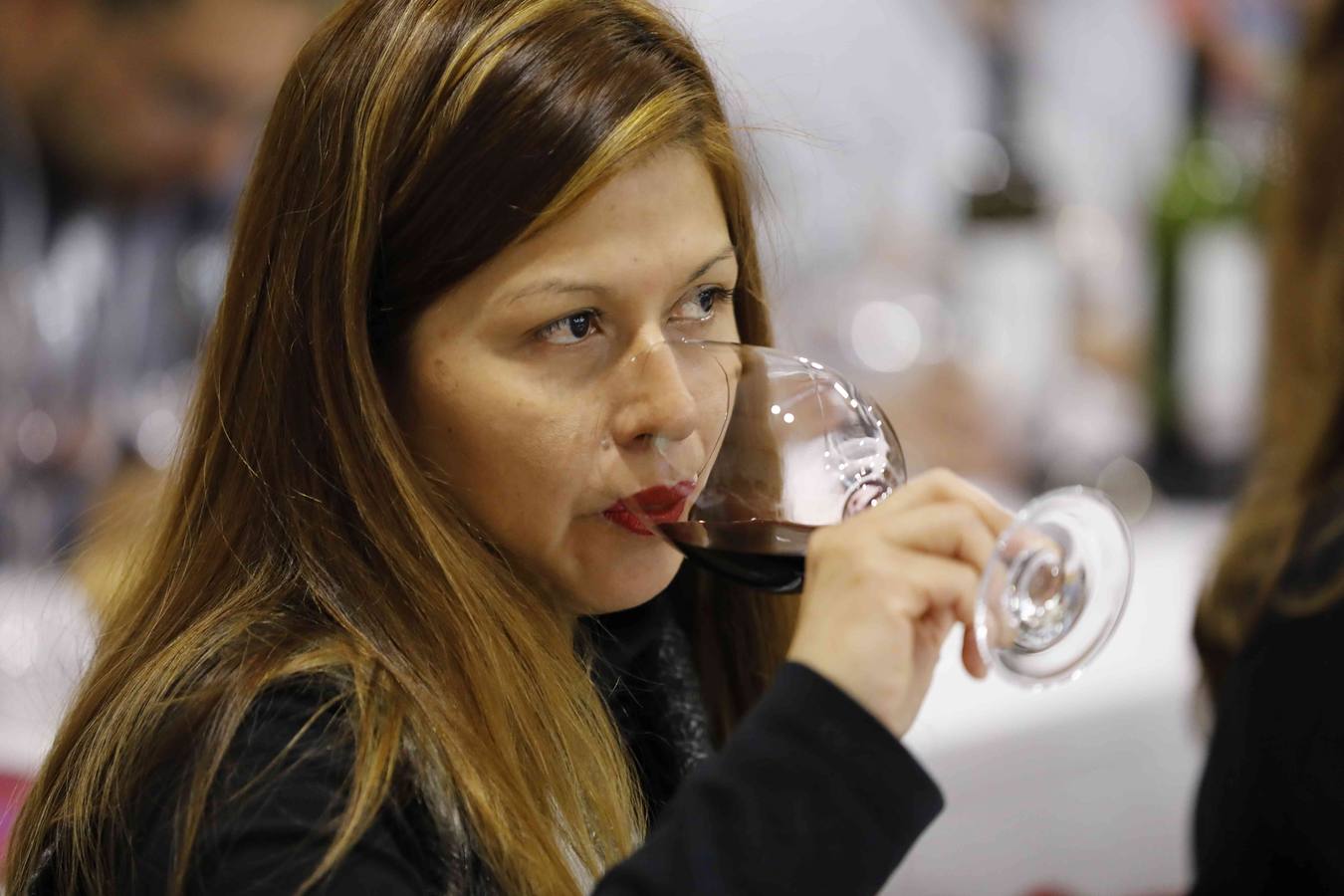 Profesionales de la sumillería de la región se concentran en torno a un programa de diferentes catas de vinos