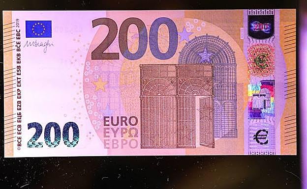 Dos detenidos por agredir a varias personas en Olmedo y robar 200 euros y un móvil