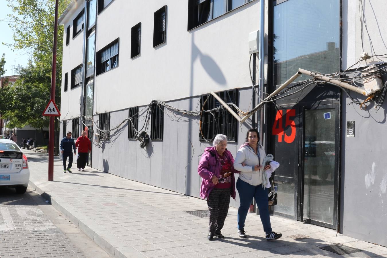 Fotos: Así va la reforma de los bloques de viviendas del 29 de Octubre, en Pajarillos