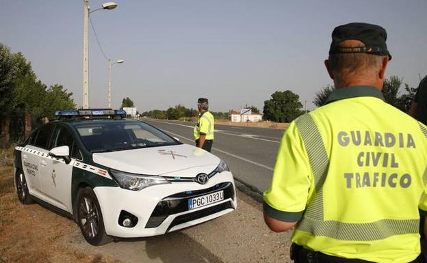 Detenido por conducir ebrio y con el permiso retirado en Ávila