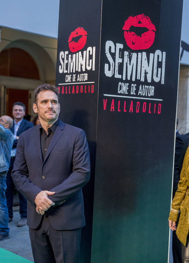 El actor estadounidense recibió la Espiga de Honor en la gala inaugural del festival