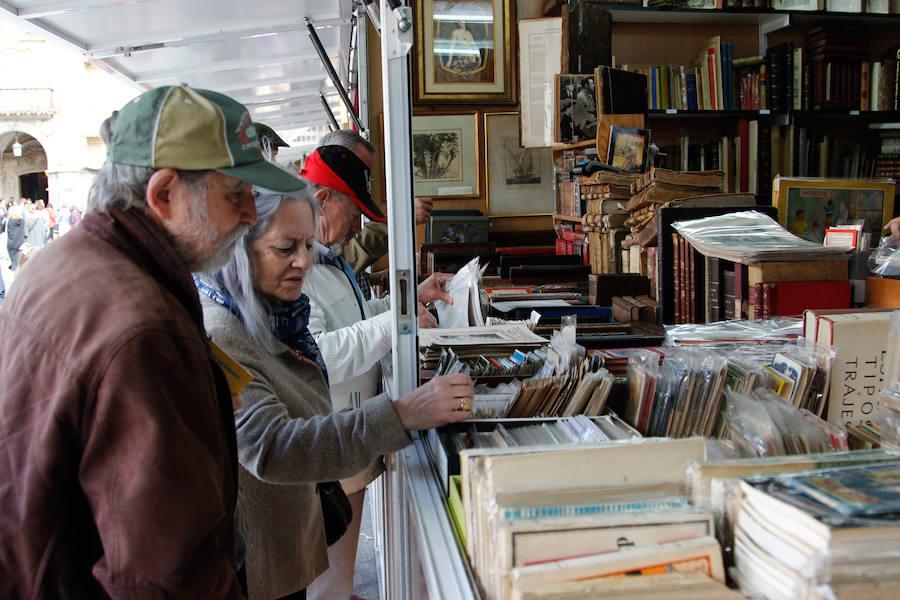 Fotos: Salamanca abre su Feria del Libro Antiguo y de Ocasión