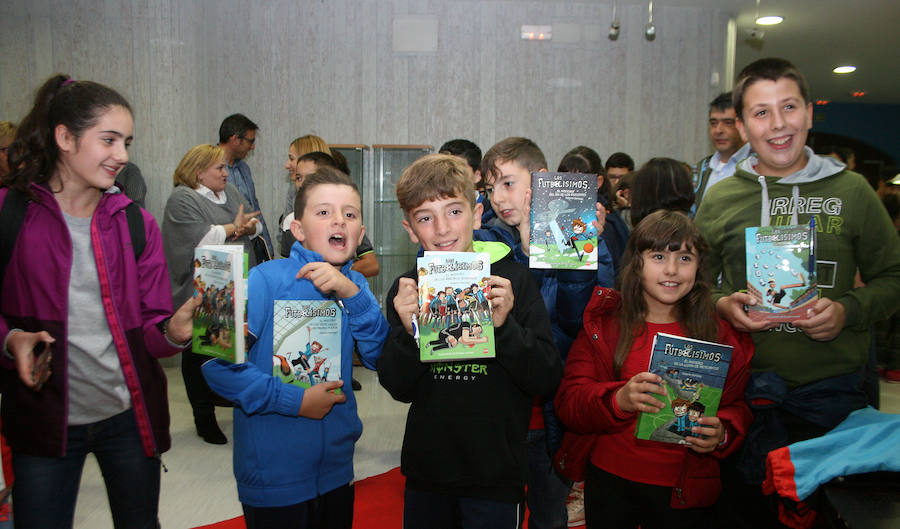 Fotos: Protagonistas de «Los Futbolísimos» visitan Cuéllar