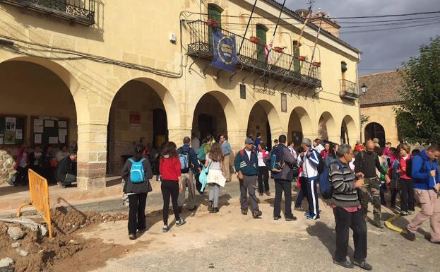 Grupo de peregrinos del camino de San Frutos, este domingo. 