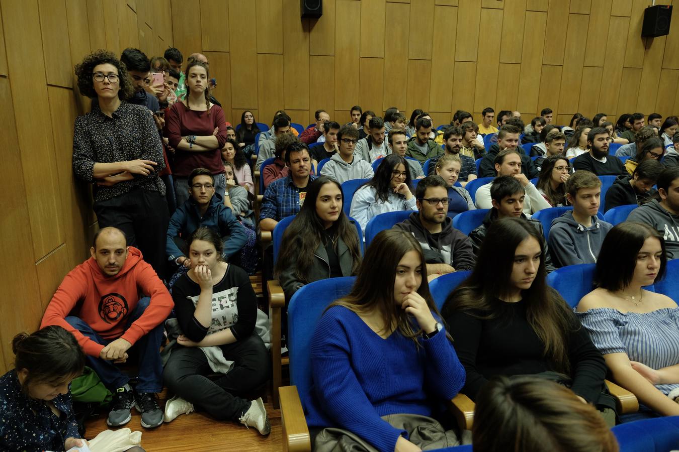 Fotos: Clase magistral de Juan Antonio Bayona en la Universidad de Valladolid