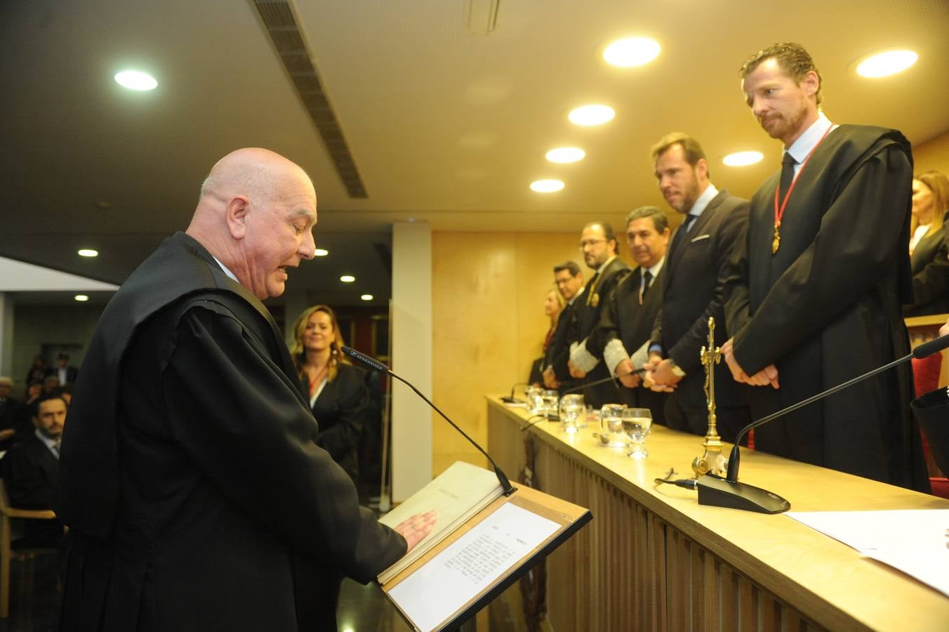 La Junta de Gobierno se renueva por mitades cada cuatro años