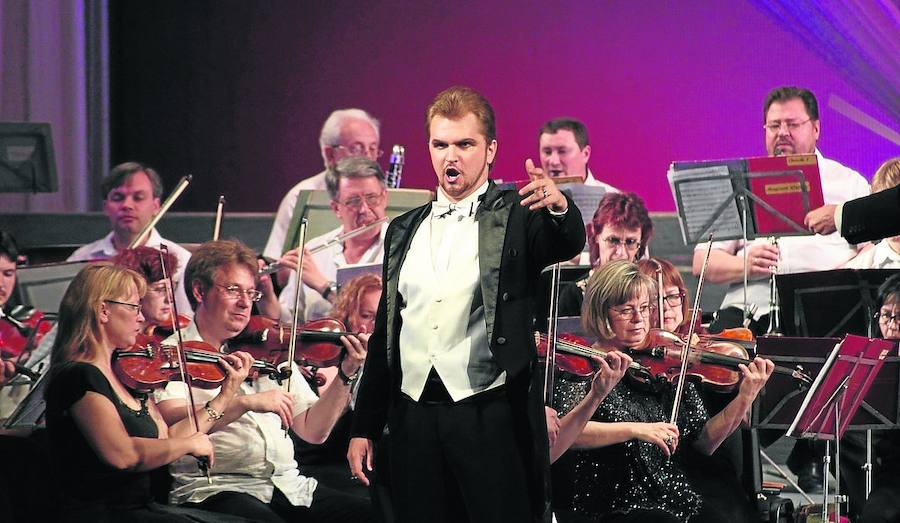 «El público en general está preparado para oír, entender y amar la ópera»